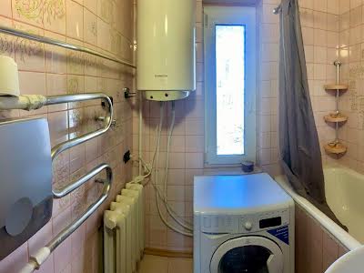 квартира за адресою Тарасівська вул., 20