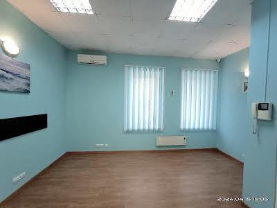 комерційна за адресою Прохоровська вул., 7
