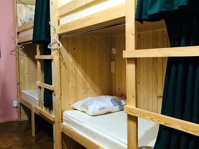 квартира за адресою Лазнева вул., 8