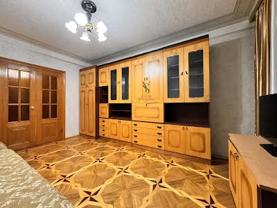 квартира по адресу Червоной Калины просп. (Владимира Маяковского), 24