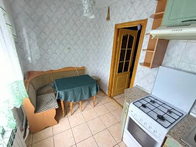квартира за адресою Грушевського вул., 17Б