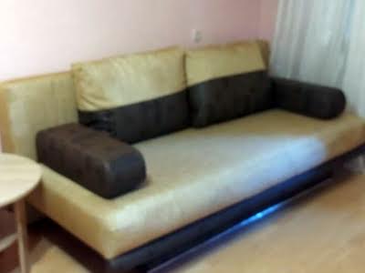 квартира за адресою Комарова вул., 7
