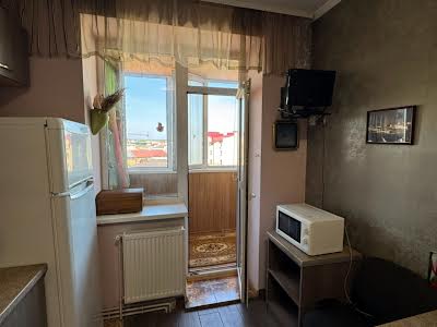 квартира за адресою Л.Гузара, 15 а