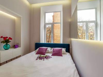 квартира за адресою Софійська, 18