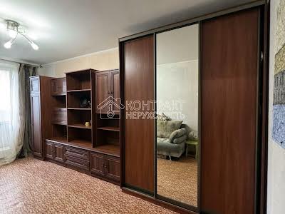 квартира за адресою Поздовжня вул., 3б
