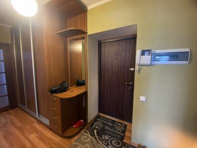 квартира за адресою Княжий Затон вул., 4