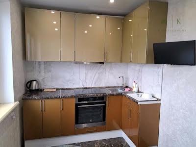квартира за адресою Сонячна вул., 5