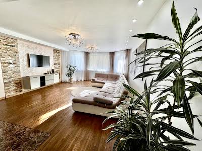 квартира за адресою Січова вул., 38