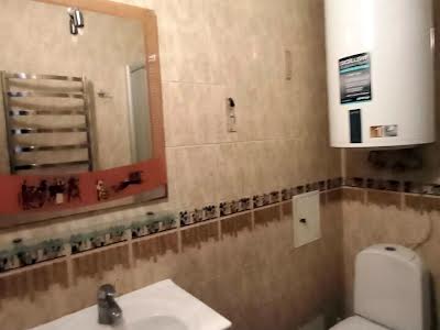 квартира за адресою Раїси Окіпної вул., 4