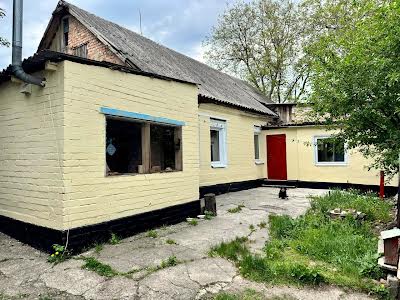 будинок за адресою Михайла Комарова вул., 13