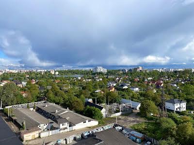 квартира за адресою Романа Левицького вул., 10