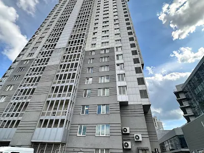 квартира за адресою Дніпровська набережна вул., 1