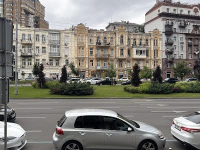 квартира за адресою Басейна вул., 12
