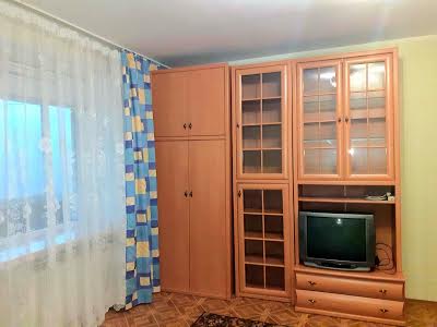 квартира за адресою Набережна вул., 6-А