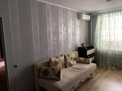 квартира за адресою Перемоги просп., 72