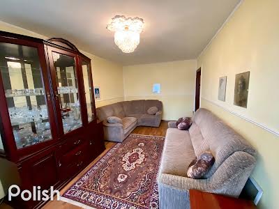 квартира за адресою Степана Тільги вул. (Революційна), 32