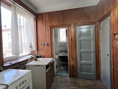 дом по адресу Степана Бандеры ул.