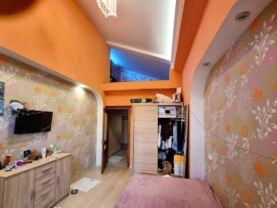 квартира за адресою Регенераторна вул., 4 к5