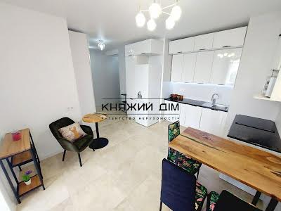квартира за адресою Василя Тютюнника вул. (Анрі Барбюса), 37/1