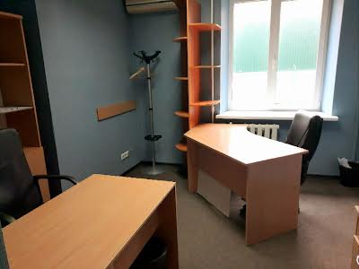 коммерческая по адресу провулок Болсуновський, 3/2А