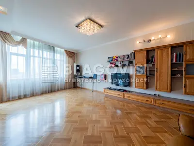 квартира за адресою Старонаводницька вул., 6-Б