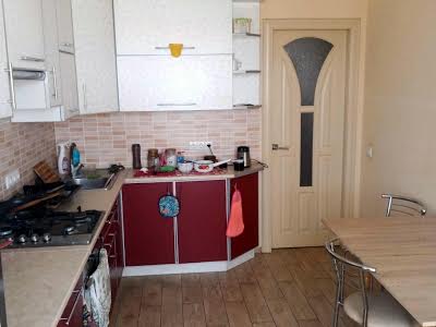 квартира за адресою Черкаська, 4