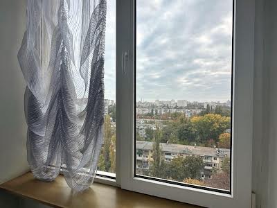 квартира за адресою пр. Небесної сотні, 10