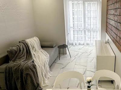 квартира за адресою Михайла Максимовича вул. (Онуфрія Трутенка), 26в