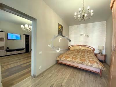квартира за адресою Пастера вул., 5