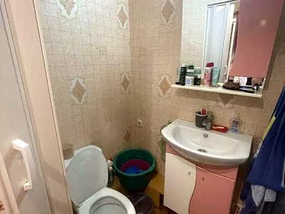 квартира за адресою Зодчих вул., 8