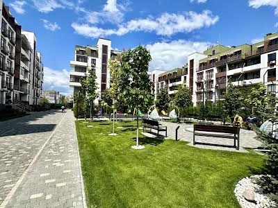 квартира за адресою Владислава Бувалкіна вул., 60е