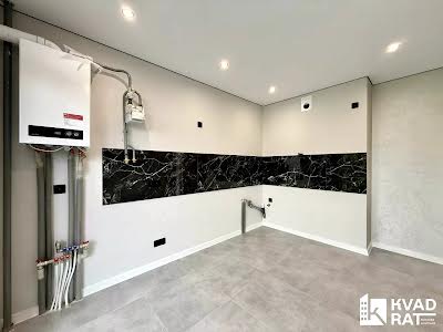 квартира за адресою Флотська вул., 10б