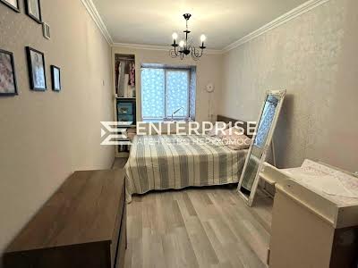 квартира за адресою Празька вул., 32