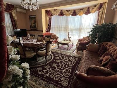 дом по адресу Просвещения ул.