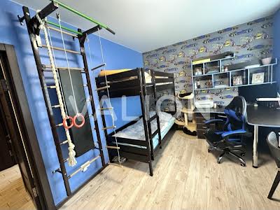 квартира за адресою Боголюбова вул., 25