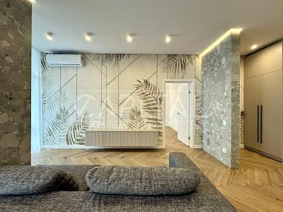 квартира за адресою Виноградна вул., 27
