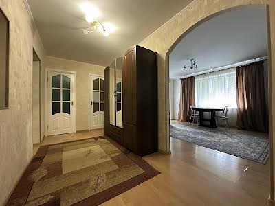 квартира по адресу Леся Курбаса просп., 1-Б