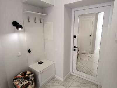 квартира за адресою Садова вул., 51-В