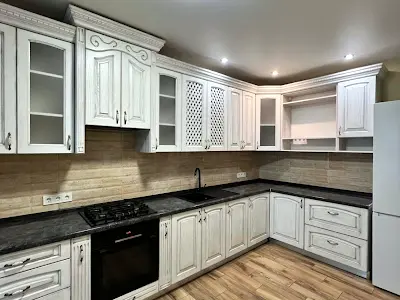 квартира за адресою Залізнична вул., 9