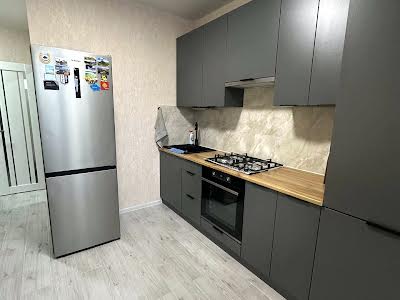 квартира за адресою Нижньо набережна, 2/2м