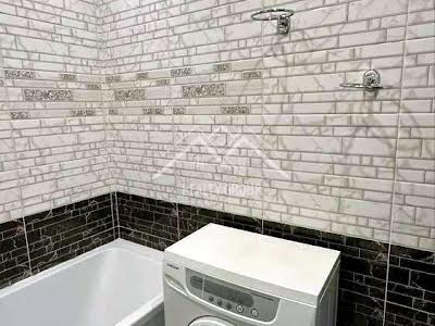 квартира за адресою Соборності вул. (Косіора), 48