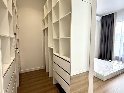 квартира за адресою паркова, 11