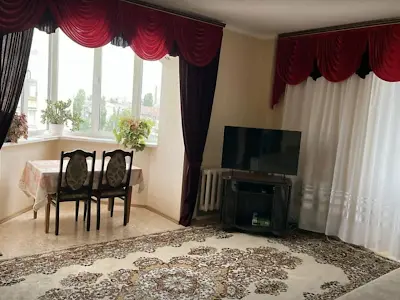 квартира за адресою Верховної Ради бульв., 21-А