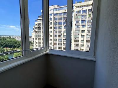 квартира за адресою Київ, Самійла Кішки вул. (Маршала Конєва), 10/1