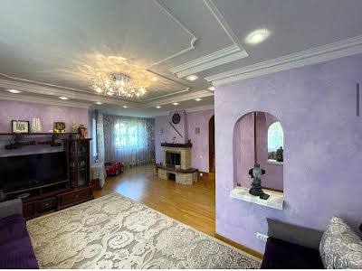 будинок за адресою лісова, 104