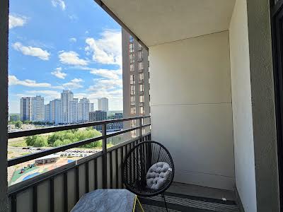 квартира за адресою Дніпровська набережна вул., 18-Б