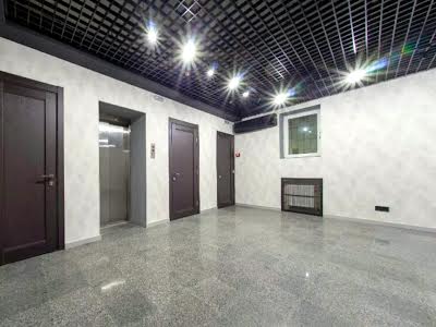 комерційна за адресою Воздвиженська вул., 58