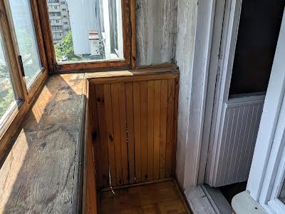 квартира за адресою Миколи Ушакова вул., 6
