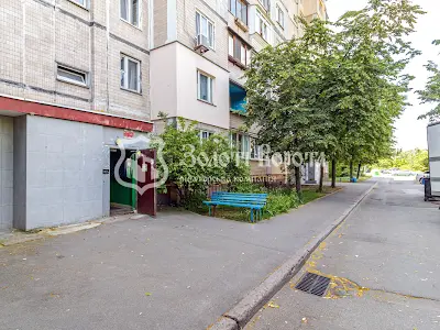 квартира за адресою Сержа Лифаря вул. (Олександра Сабурова), 17