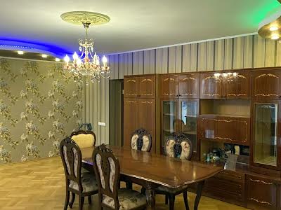 квартира за адресою Підлісна вул., 15